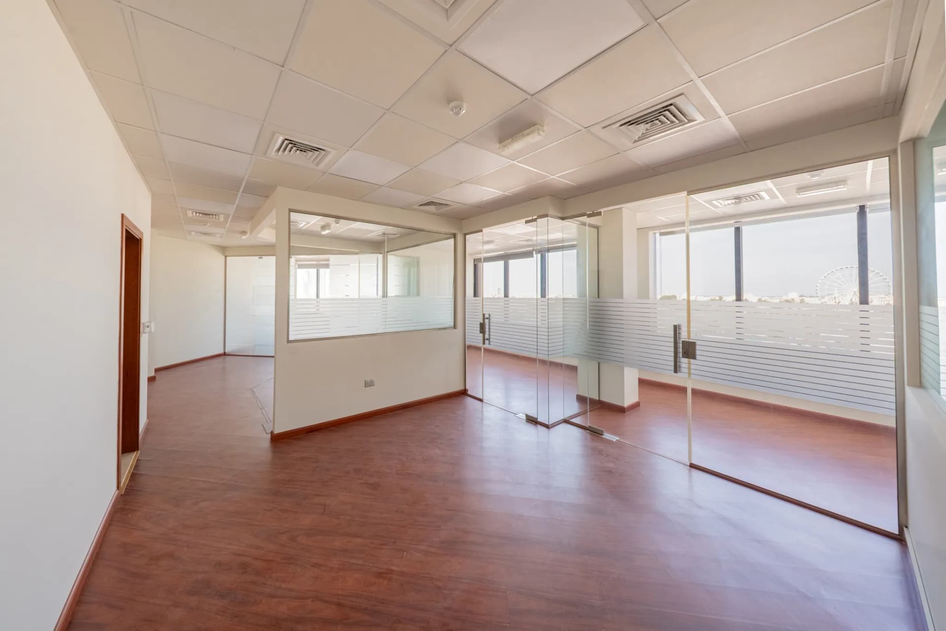 Office Space - Corniche Plaza