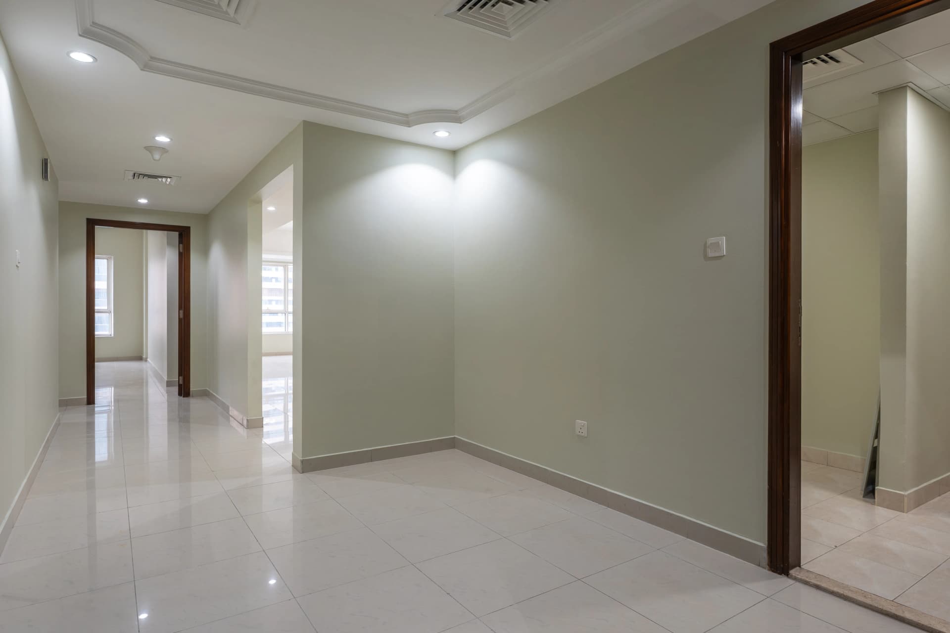 4BHK - Robot Park Tower