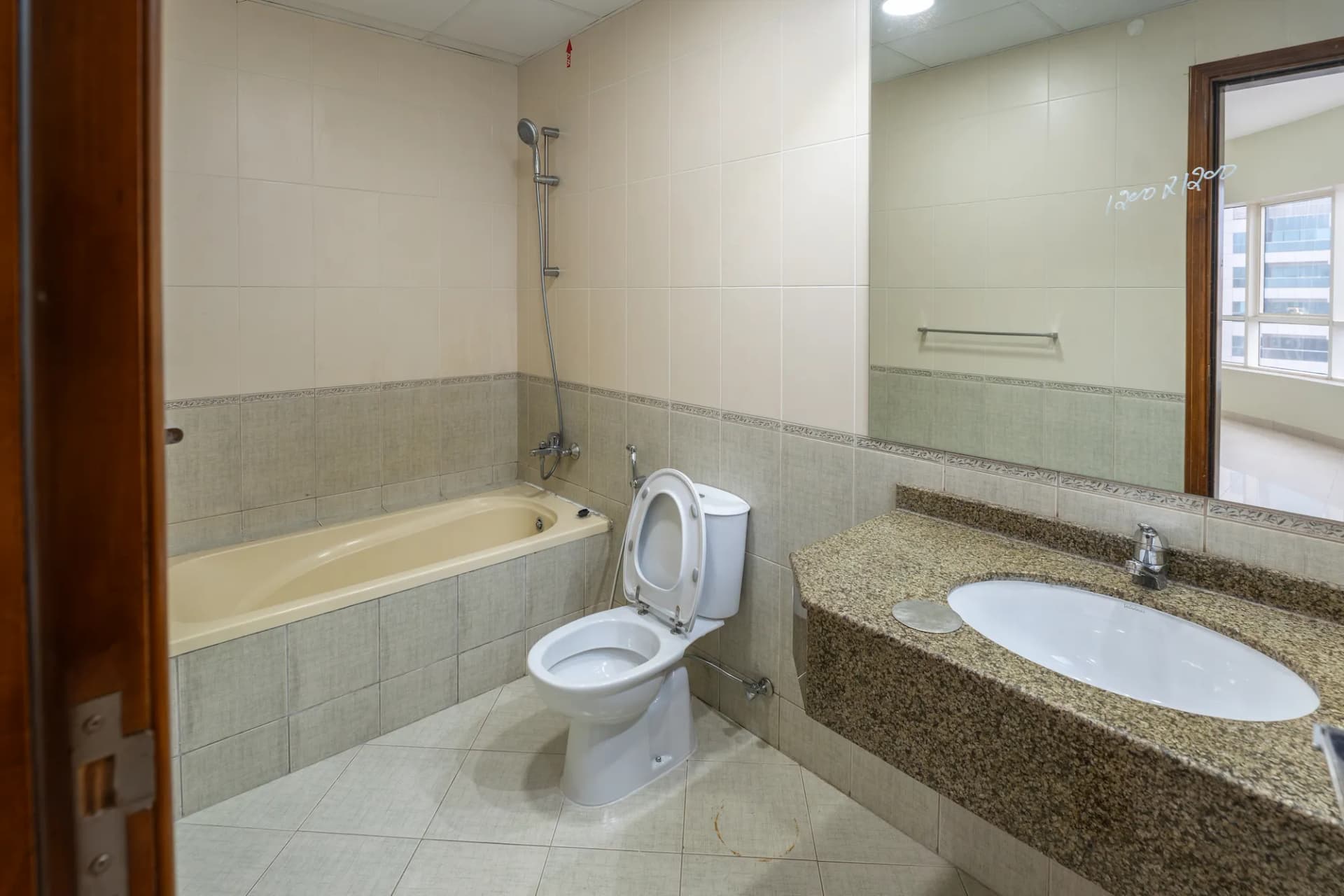 4BHK - Robot Park Tower